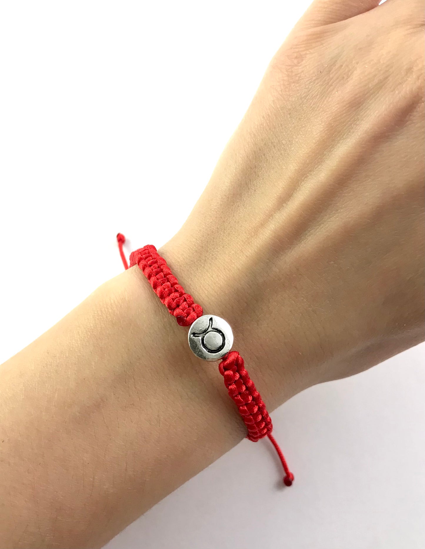 Pletený náramok zverokruh červený-Bracelets-DIARAfashion-Dámsky-Vodnár-DIARA.sk