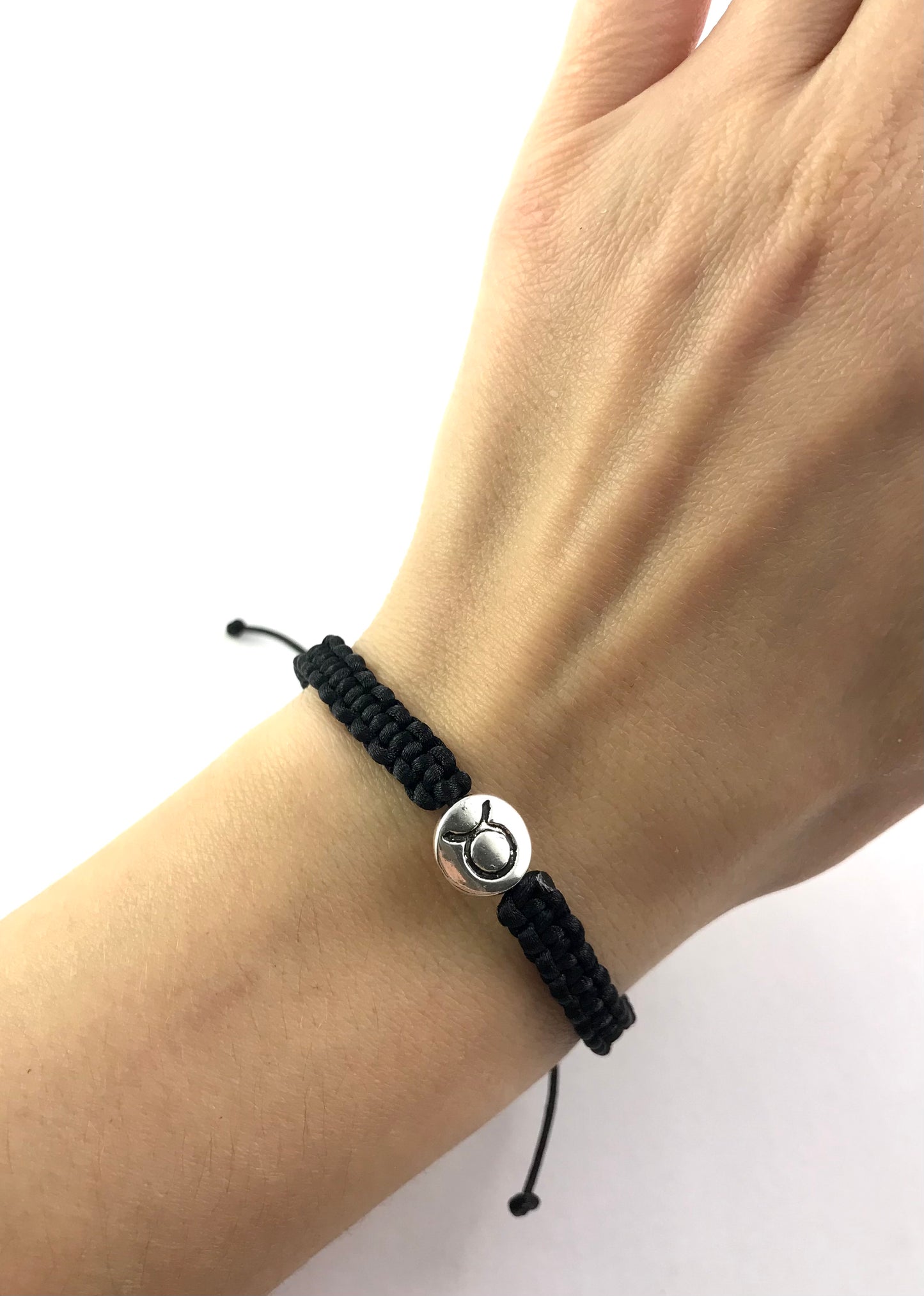 Pletený náramok zverokruh čierny-Bracelets-DIARAfashion-Dámsky-Vodnár-DIARA.sk