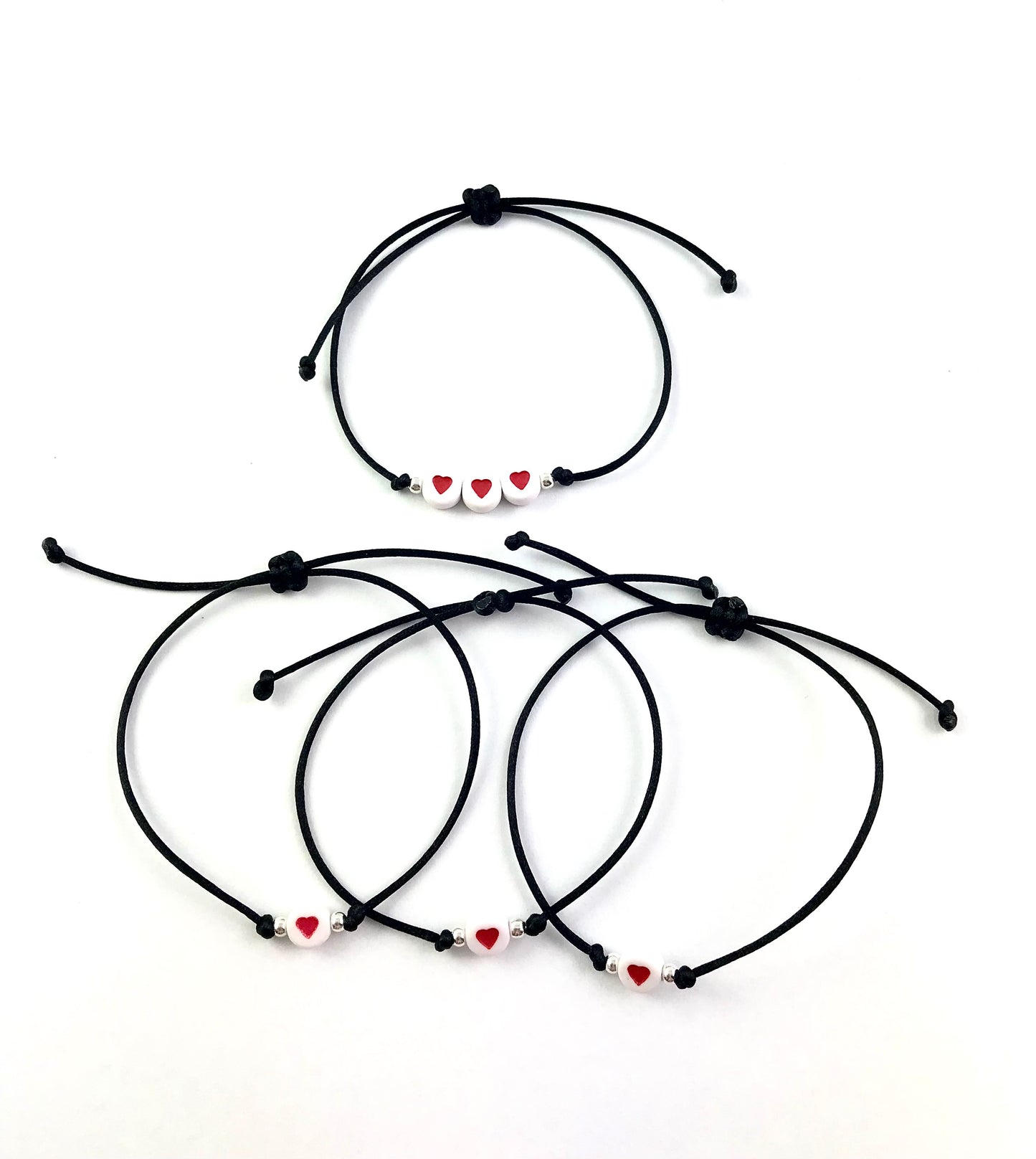 Šnúrkové náramky set 4 ks čierne so srdiečkami-Bracelets-DIARA-DIARA.sk