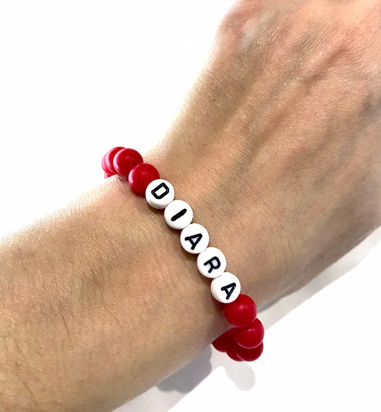 Náramok s menom červený-Bracelets-DIARAfashion-Dámsky-DIARA.sk