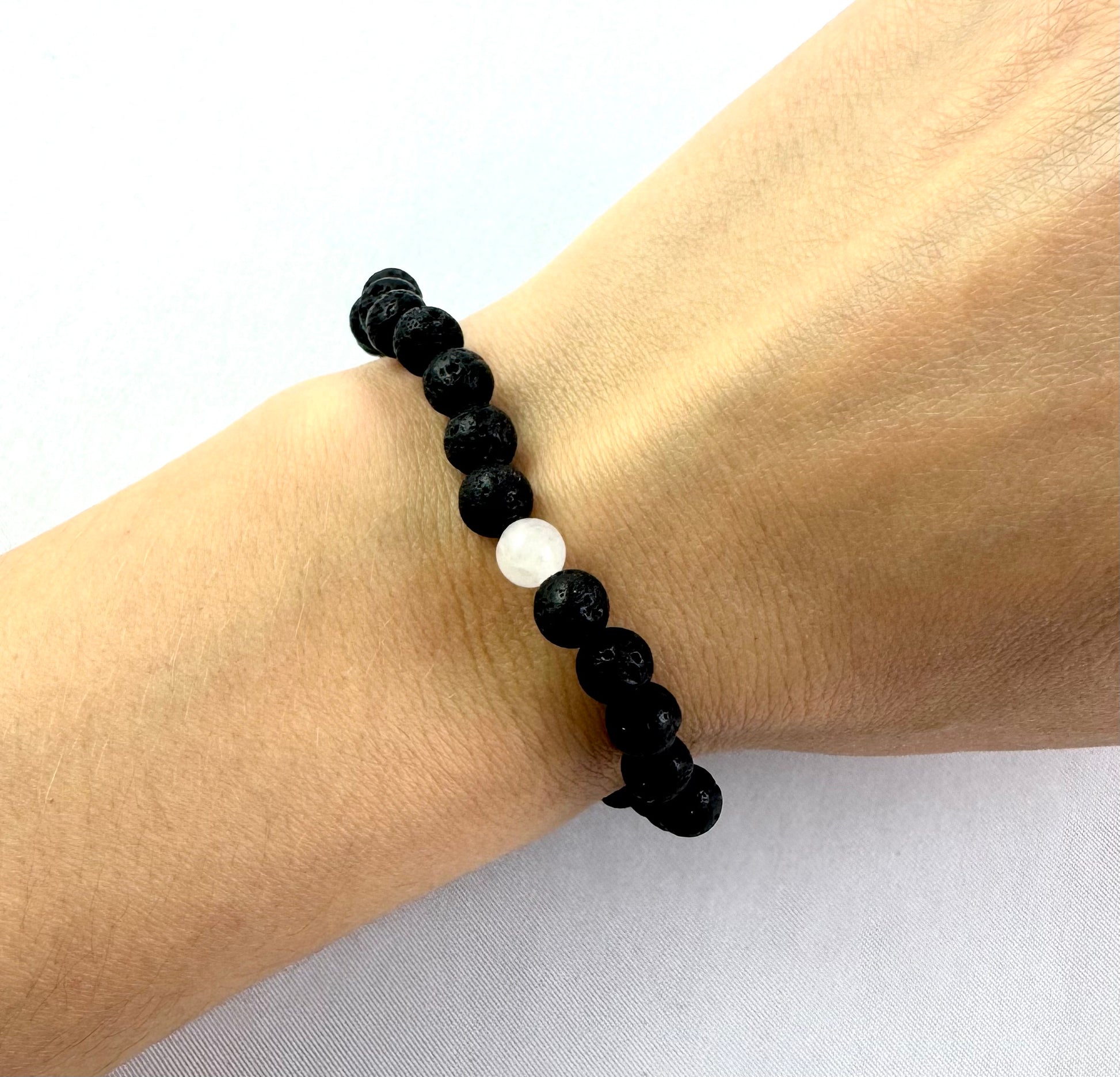 Náramok z minerálov Lávový kameň a Krištáľ 6 mm-DIARAfashion-DIARA.sk