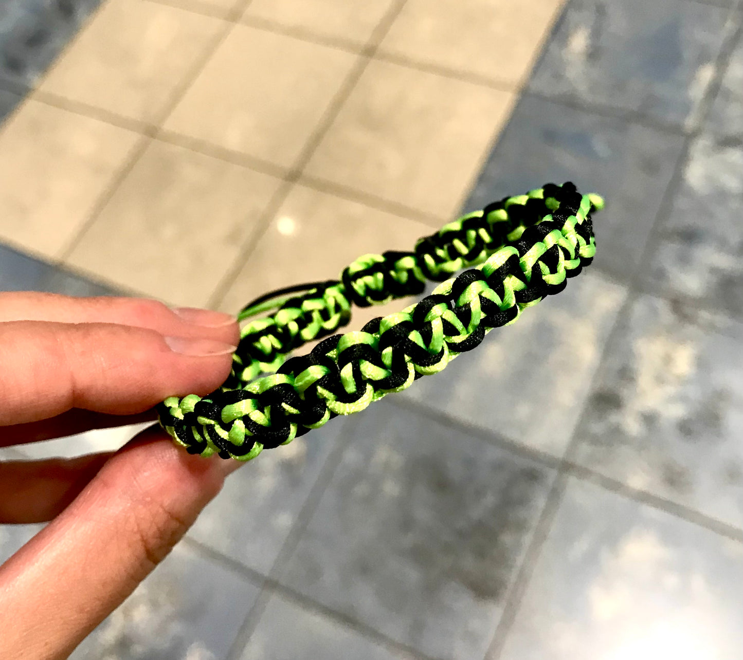Pánsky náramok pletený šnúrkový dvojfarebný čierny neónový zelený hrubý-Bracelets-DIARAfashion-DIARA.sk