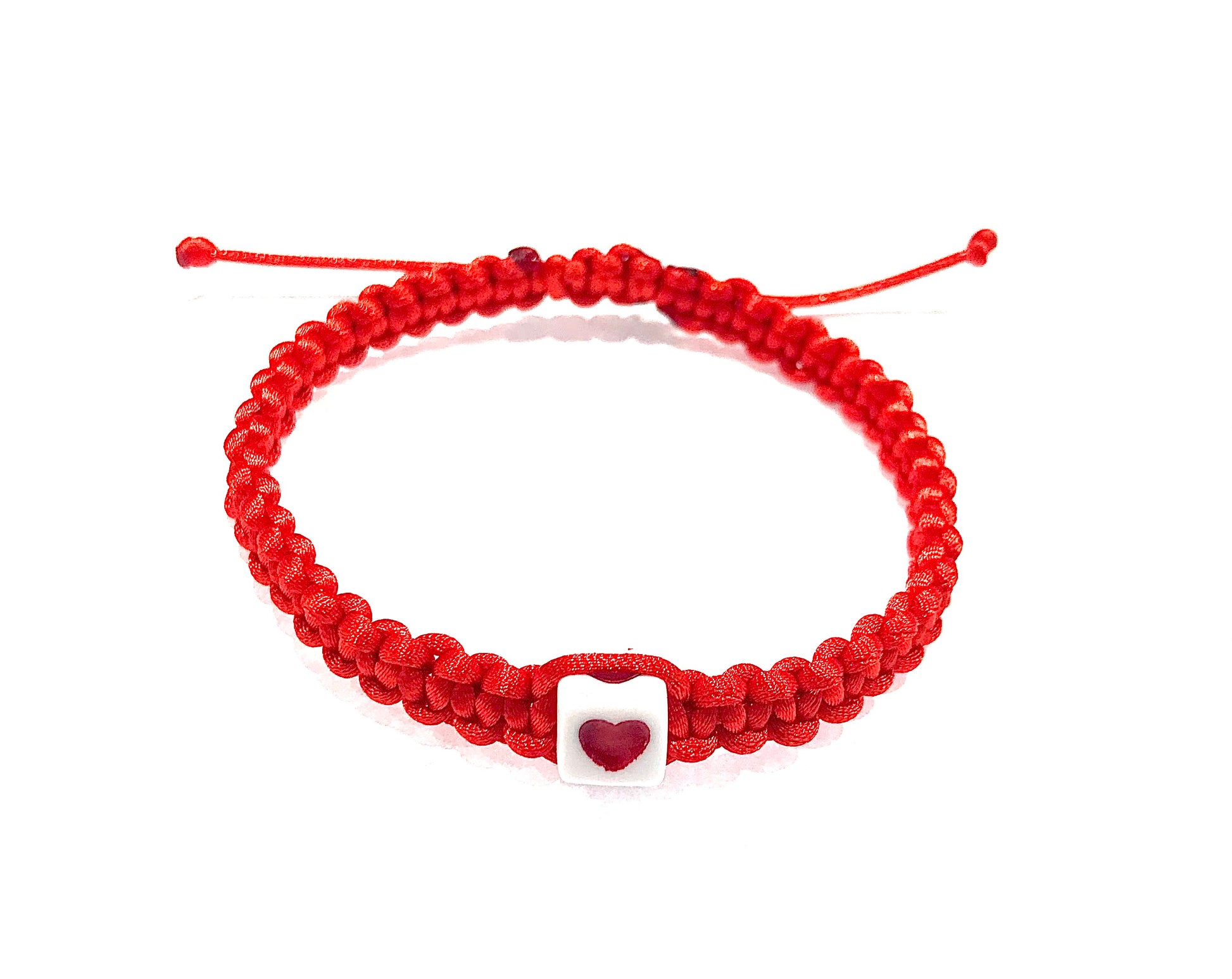 Pletený šnúrkový náramok so srdiečkom červený-Bracelets-DIARAfashion-Dámsky-DIARA.sk