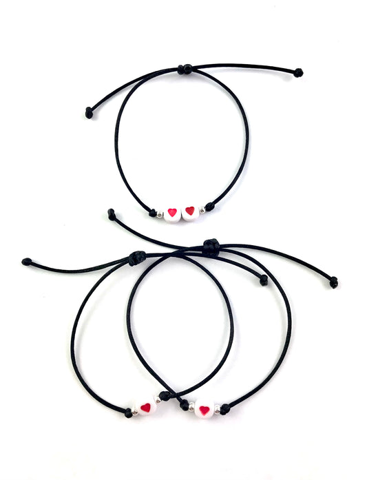 Šnúrkové náramky set 3 ks čierne so srdiečkami-Bracelets-DIARAfashion-DIARA.sk