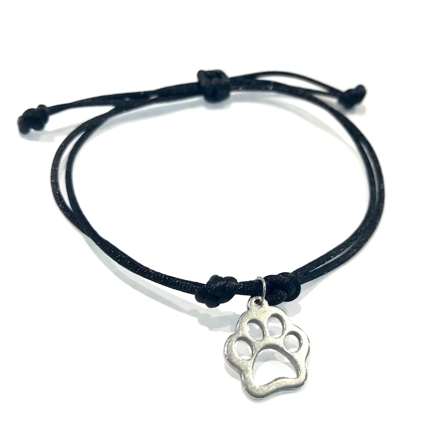 Dámsky šnúrkový náramok s príveskom psia labka z chirurgickej ocele-Bracelets-DIARAfashion-Červená-DIARA.sk