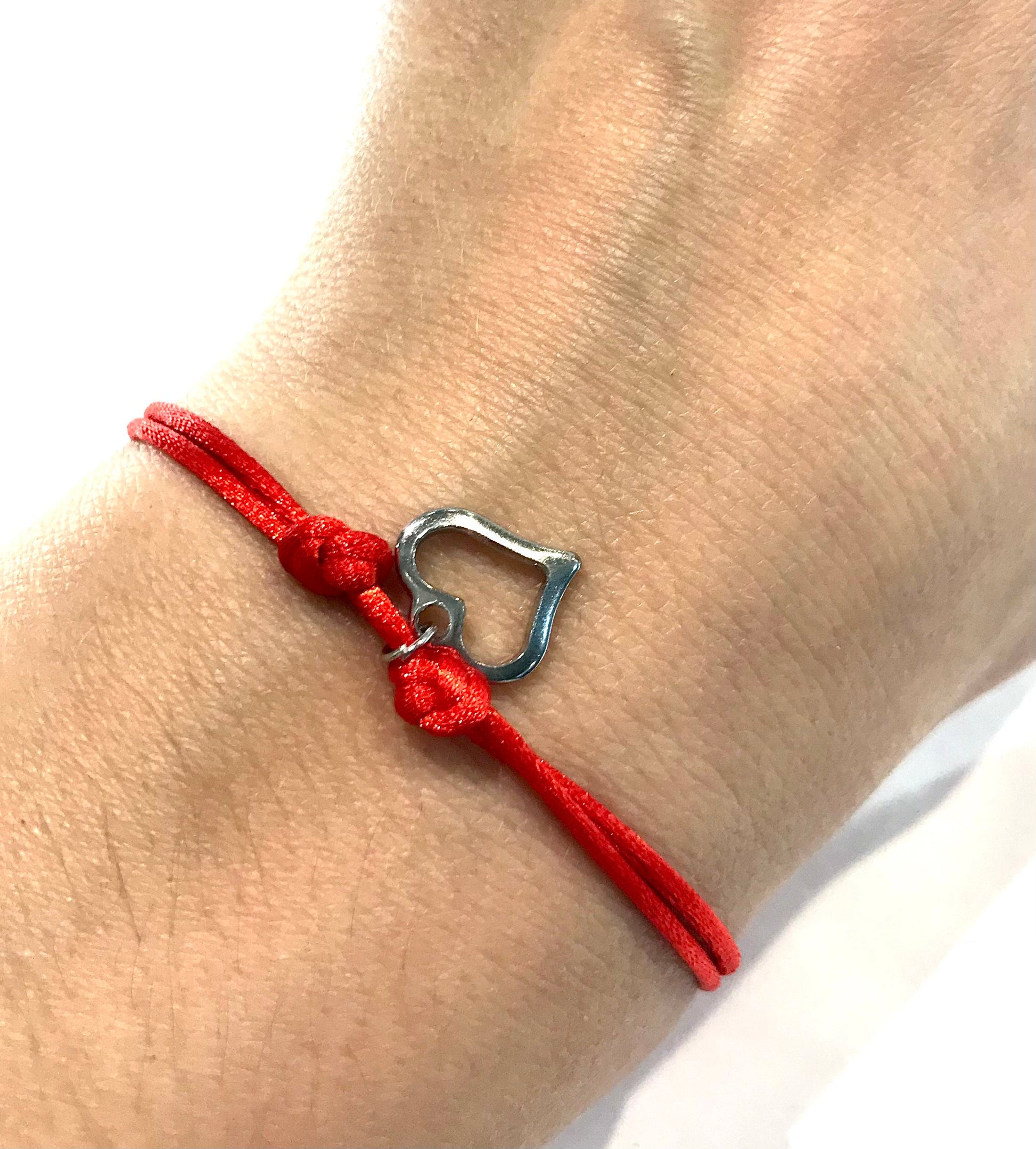Dámsky šnúrkový náramok so srdcom z chirurgickej ocele-Bracelets-DIARAfashion-Červená-DIARA.sk