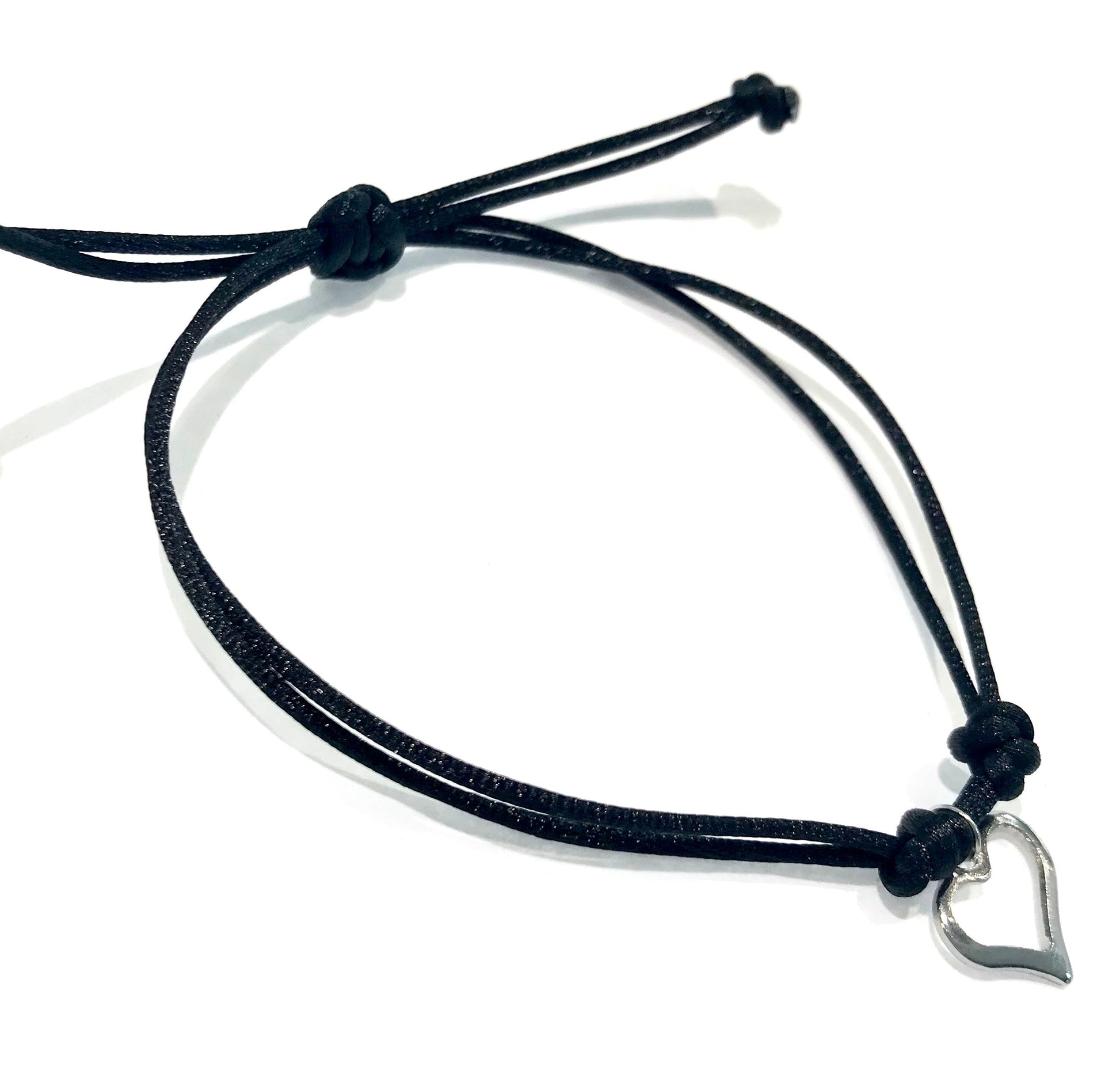 Dámsky šnúrkový náramok so srdcom z chirurgickej ocele-Bracelets-DIARAfashion-Červená-DIARA.sk
